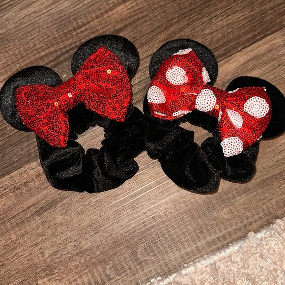 Mickey & Minnie Mouse Ears Scrunchies with Red Sequin Bow - Picture 1 of 1